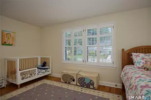 19 Pine Tree Dr, Stamford, CT 06906 - Photo 23