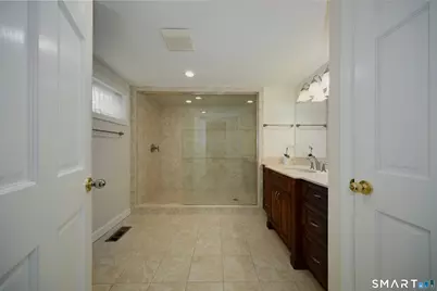 19 Pine Tree Drive, Stamford, CT 06906 - Photo 19