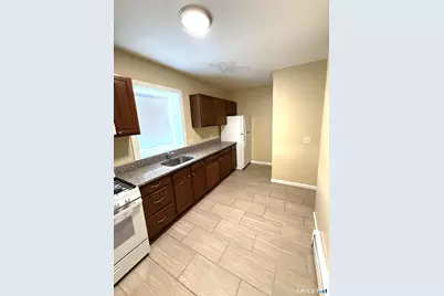 1333 East Main Street #5, Bridgeport, CT 06608 - Photo 9