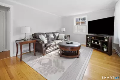 17 Hilltop Drive, West Hartford, CT 06107 - Photo 5