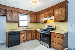 37 Rutherford St, New Britain, CT 06051 - Photo 15