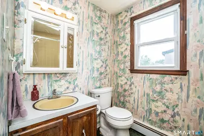 37 Rutherford Street, New Britain, CT 06051 - Photo 11