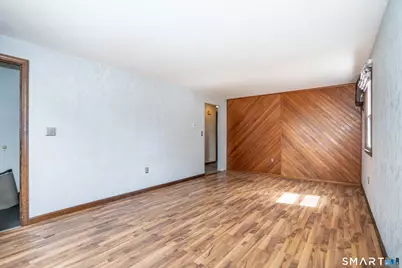37 Rutherford Street, New Britain, CT 06051 - Photo 3