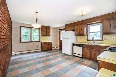 37 Rutherford Street, New Britain, CT 06051 - Photo 5