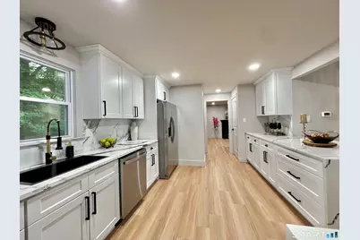 32 Forest Court North, Hamden, CT 06518 - Photo 3