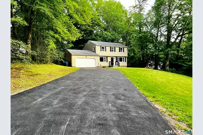 32 Forest Court North, Hamden, CT 06518 - Photo 1