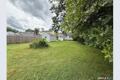144 Edgemont Avenue, West Hartford, CT 06110 - Photo 11