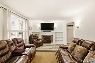 506 Lighthouse Rd, New Haven, CT 06512 - Photo 5