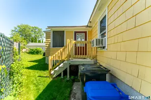 36 Briggs St, New London, CT 06320 - Photo 5