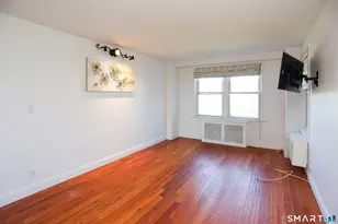91 Strawberry Hill Ave, Stamford, CT 06902 - Photo 17