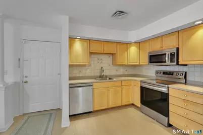 12215 Arganese Place #12215, Trumbull, CT 06611 - Photo 5