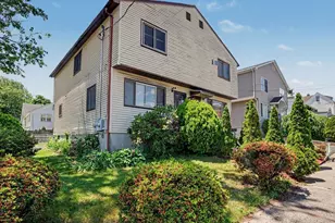 160 Granfield Ave, Bridgeport, CT 06610 - Photo 3