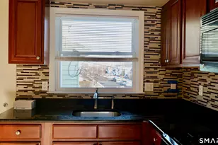 28-30 Sampson St, Bridgeport, CT 06606 - Photo 5