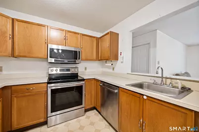 30 Rockledge Loop #30, Torrington, CT 06790 - Photo 13