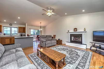 20 Down Draft Circle, West Haven, CT 06516 - Photo 3