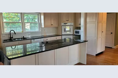 10 Elmwood Avenue, Norwalk, CT 06854 - Photo 3