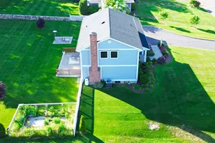 14 E Gate Rd, Danbury, CT 06811 - Photo 3