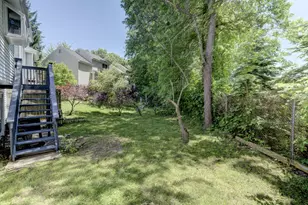 24 Nutmeg Ct, West Hartford, CT 06110 - Photo 5