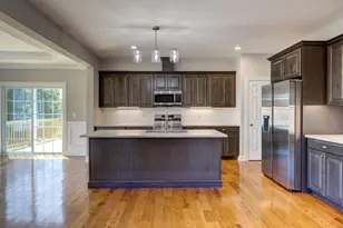 5 Starview Wy, East Hampton, CT 06424 - Photo 9