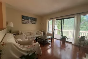 2 Stonington Ct, Avon, CT 06001 - Photo 7