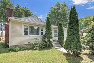 276 Griffin Ave, Bridgeport, CT 06606 - Photo 1
