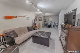 32 Stillwood Rd, Wallingford, CT 06492 - Photo 23