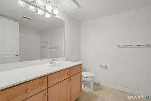 3250 Fairfield Ave, Bridgeport, CT 06605 - Photo 15