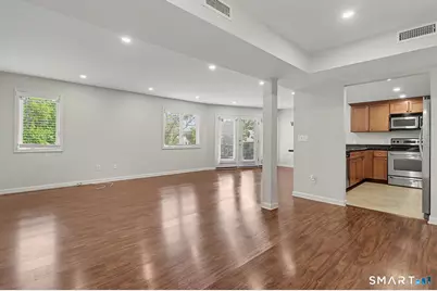 3250 Fairfield Avenue #222, Bridgeport, CT 06605 - Photo 7