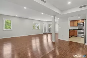 3250 Fairfield Ave, Bridgeport, CT 06605 - Photo 7