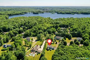 25 Wildrose Ln, Trumbull, CT 06611 - Photo 3