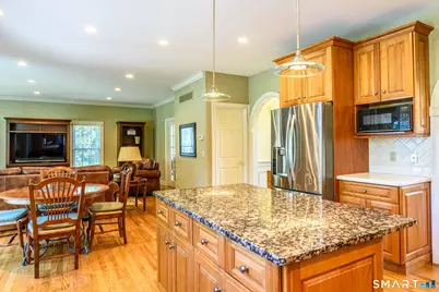25 Wildrose Lane, Trumbull, CT 06611 - Photo 15
