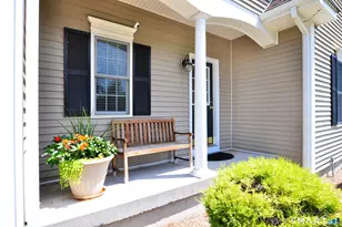 9 Appletree Ln, Granby, CT 06060 - Photo 3