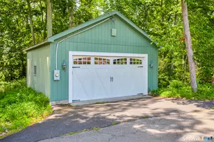 32 Wood Rd, Branford, CT 06405 - Photo 35