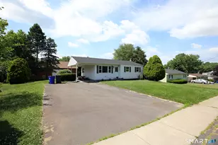 202 Reed Ave, Windsor Locks, CT 06096 - Photo 11