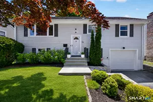 22 Heather Ln, Norwalk, CT 06851 - Photo 1