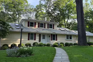 360 Autumn Ridge Rd, Fairfield, CT 06825 - Photo 1