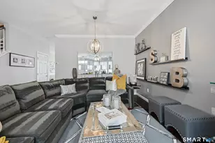11 Orwich Ct, Danbury, CT 06810 - Photo 17