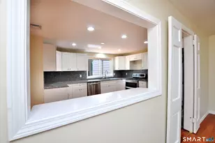 12 Jerome Ave, Bloomfield, CT 06002 - Photo 11