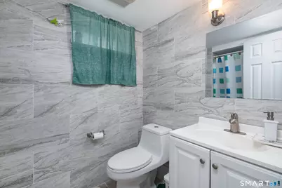 325 Rockwell Avenue, Bloomfield, CT 06002 - Photo 25