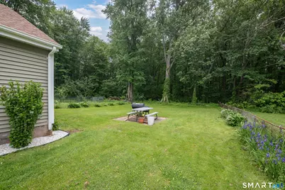 325 Rockwell Avenue, Bloomfield, CT 06002 - Photo 29