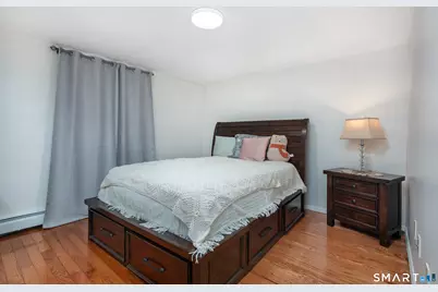 325 Rockwell Avenue, Bloomfield, CT 06002 - Photo 17