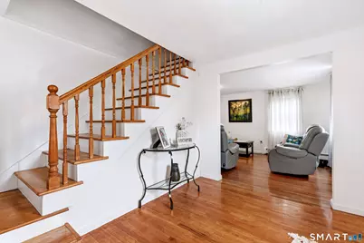 325 Rockwell Avenue, Bloomfield, CT 06002 - Photo 3