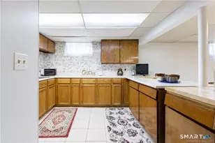 68 Gerthmere Dr, West Hartford, CT 06110 - Photo 7