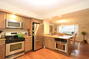 2 Ocean Ave, Milford, CT 06460 - Photo 11