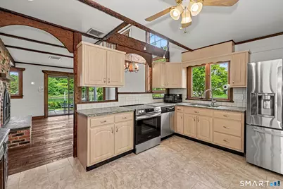7 Joshua Slocum Dock, Stamford, CT 06902 - Photo 13