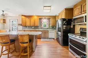 28 Charter Oak Dr, Oxford, CT 06478 - Photo 11