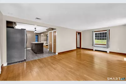 209 Lydale Place, Meriden, CT 06450 - Photo 9