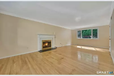 52 London Lane, Stamford, CT 06902 - Photo 5