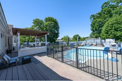 1085 Ocean Avenue, New London, CT 06320 - Photo 35