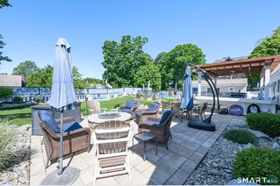 1085 Ocean Avenue, New London, CT 06320 - Photo 37
